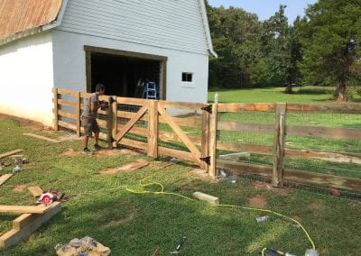 wood fencing installation knoxville tn
